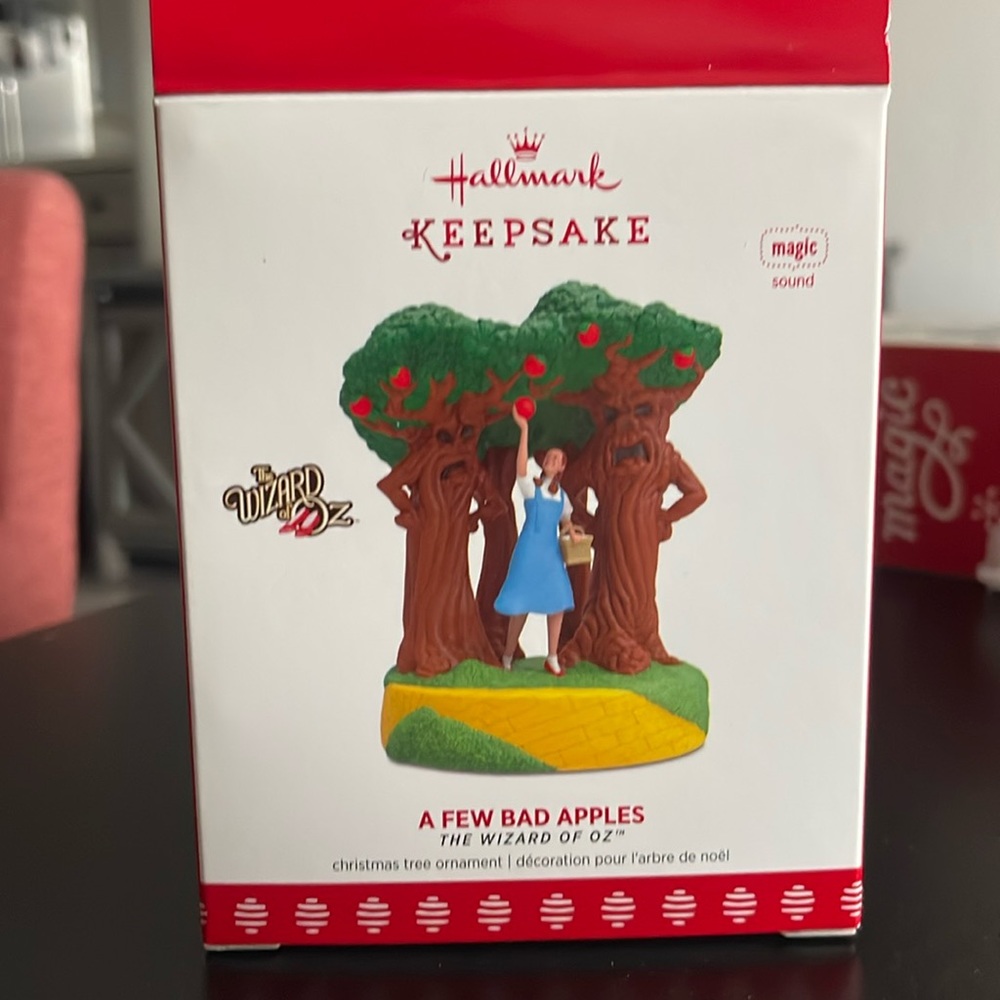 Wizard of Oz “A Few Bad Apples” ornament.